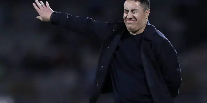 Efrain Juárez recibe sanción disciplinaria tras celebración en el encuentro entre universitarios y celestes 1 image 1019