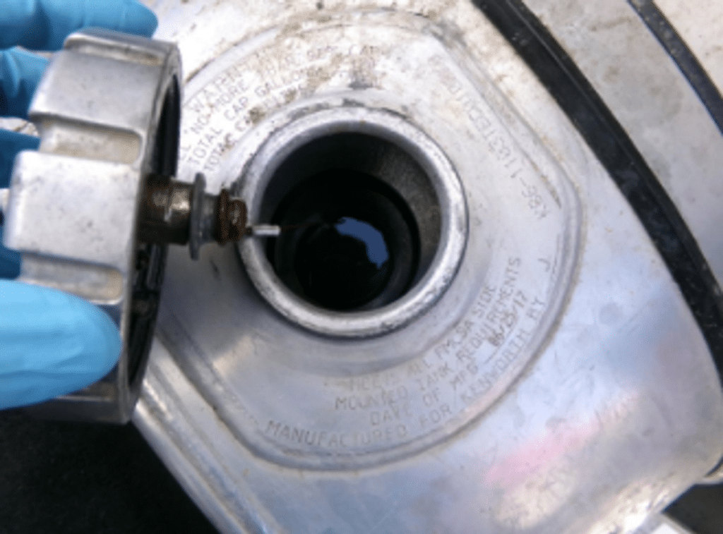 Decomisan en EU 430 litros de metanfetamina líquida procedente de Baja California 2 image 1108