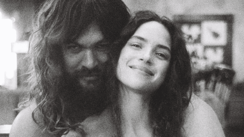 Jason Momoa y Adria Arjona: héroes en Hawái 1 Momoa