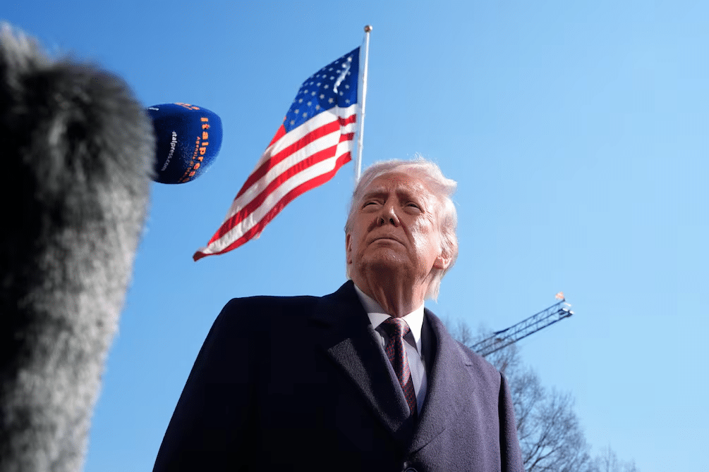 Trump advierte que viene una “gran oleada” de ataques contra Irán 1 image 15