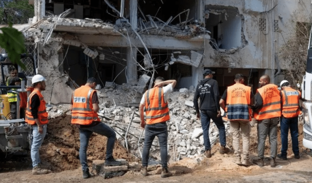 EE.UU. afirma haber atacado 10 mil objetivos en Irán 2 image 1539