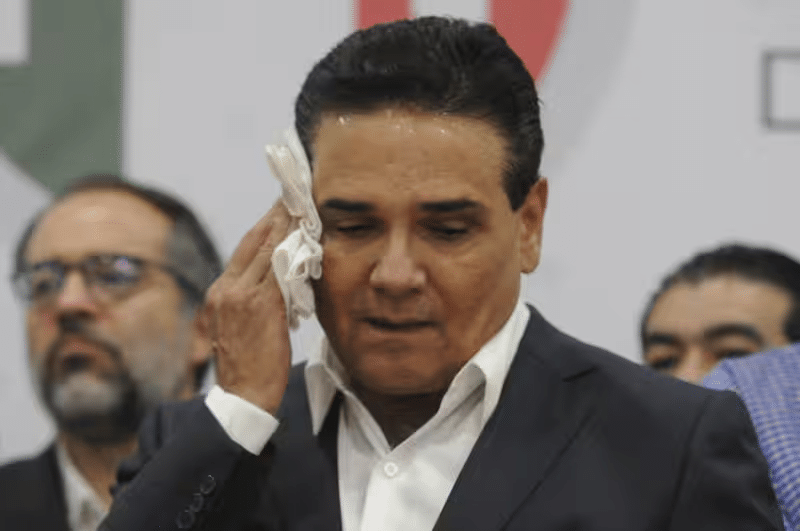 Giran orden de aprehensión contra Silvano Aureoles por masacre en Arantepacua 1 image 1698