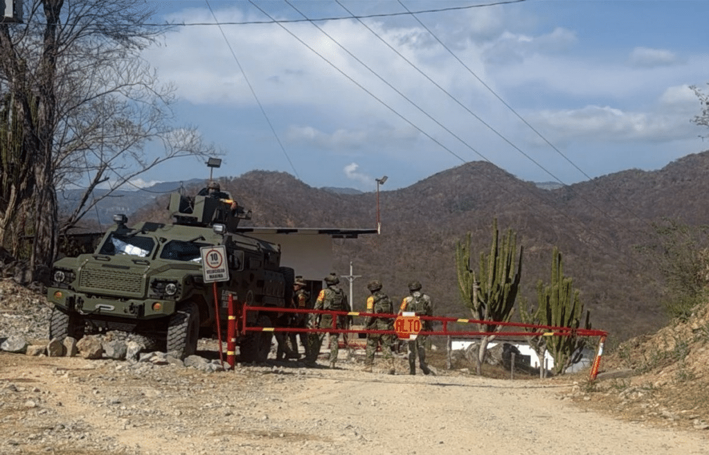 Derrumbe en mina de Sinaloa deja 4 trabajadores atrapados 2 image 1729
