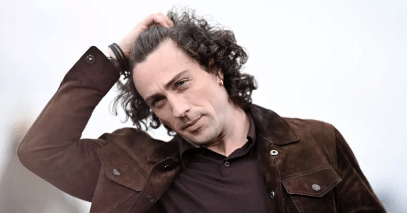 El radical cambio físico de Aaron Taylor-Johnson 1 Radical