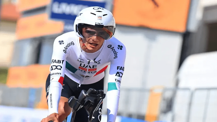 Isaac del Toro conquista el liderato de la Tirreno Adriático 2026 tras una actuación destacada en la segunda etapa 1 image 433