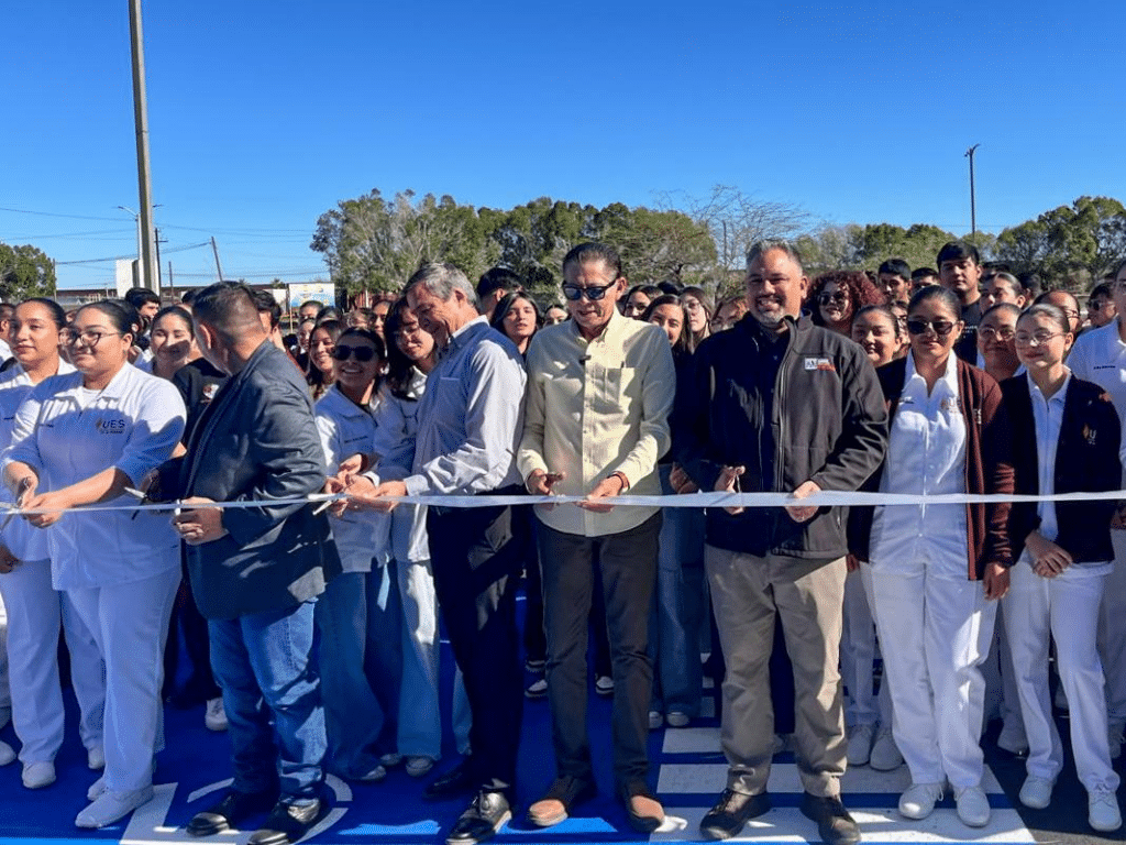 Inauguran recarpeteo de estacionamiento en UES San Luis Río Colorado para beneficio de estudiantes y trabajadores 1 image 883