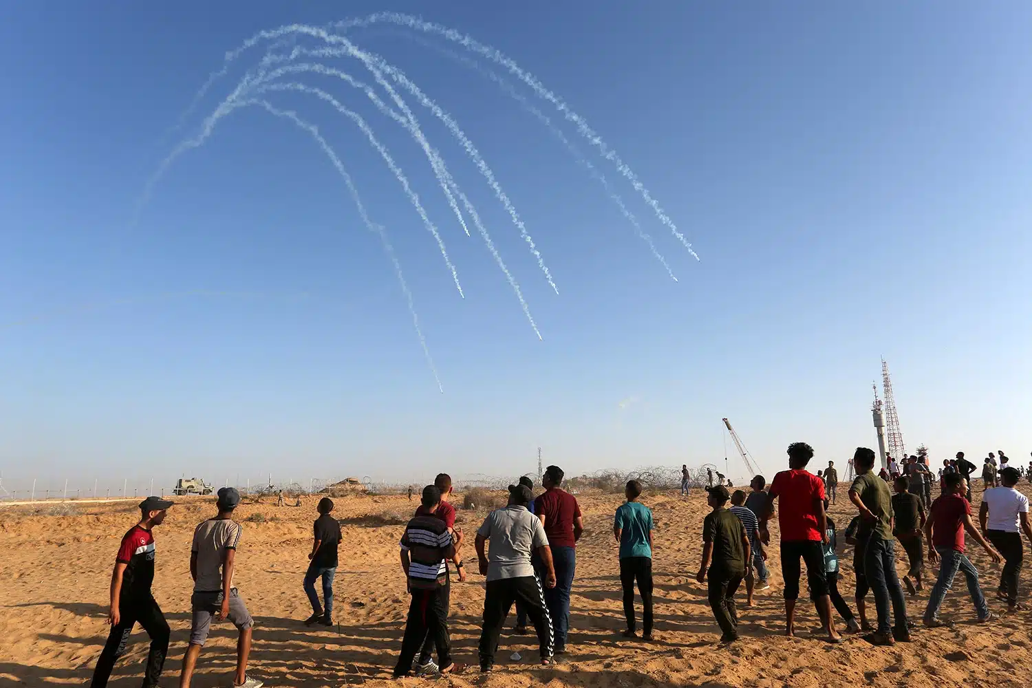 Israel lanza gases lacrimógenos contra niños palestinos en Cisjordania