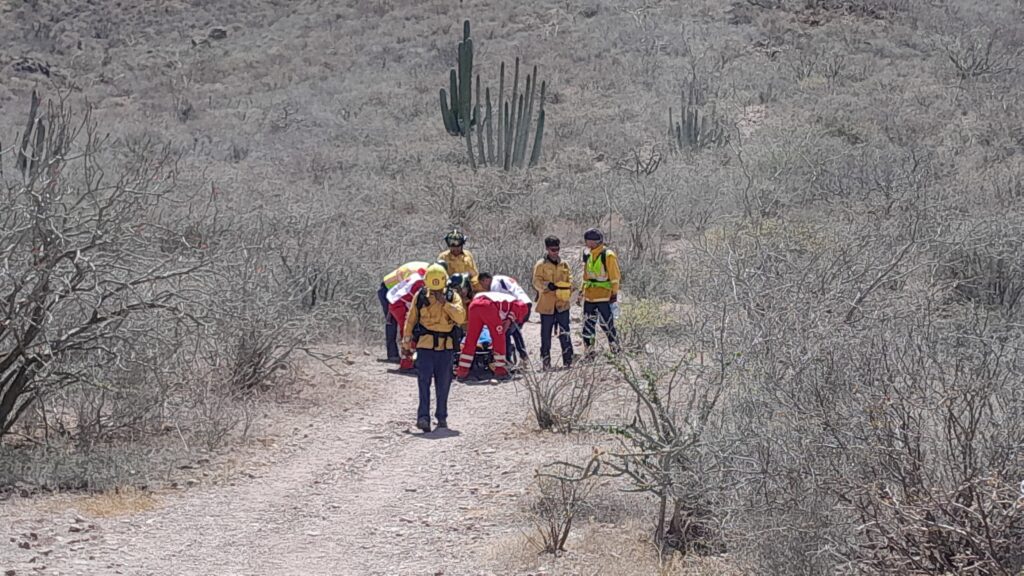 Rescatan a turista del cerro Tetakawi 2 144