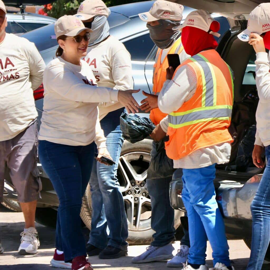 Alcaldesa Karla Córdova da la bienvenida a visitantes 1 44