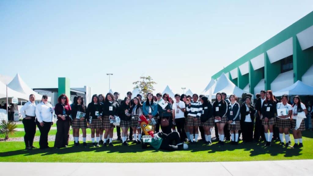 La Universidad Tecnológica de SLRC registra récord histórico de aspirantes 1 662