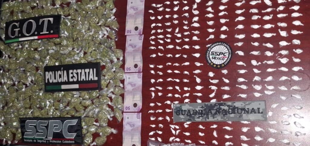 Intercepta Policía Estatal, PM, Guardia Nacional y SSPC vehículo con 560 paquetes con narcótico 2 722