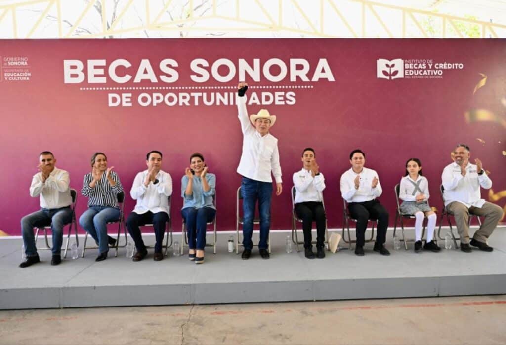 Disminuye en Sonora 13% la deserción escolar con programa de becas de Gobernador Durazo 1 725