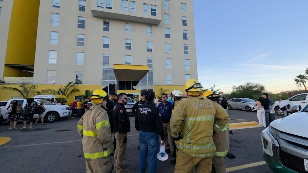 Evacuan hotel City Express en Guaymas 7 77 1