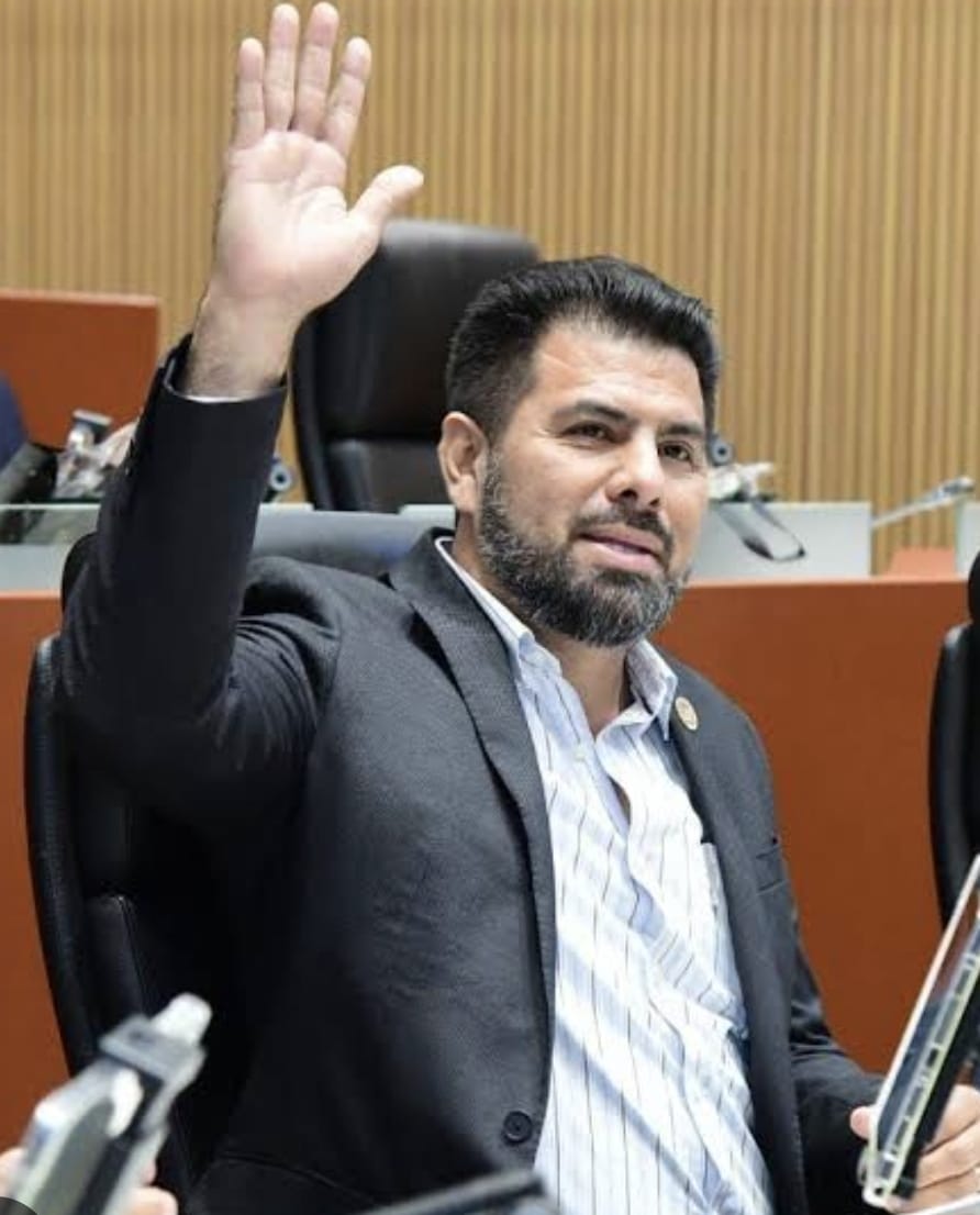 Van tres por coordinación de Morena