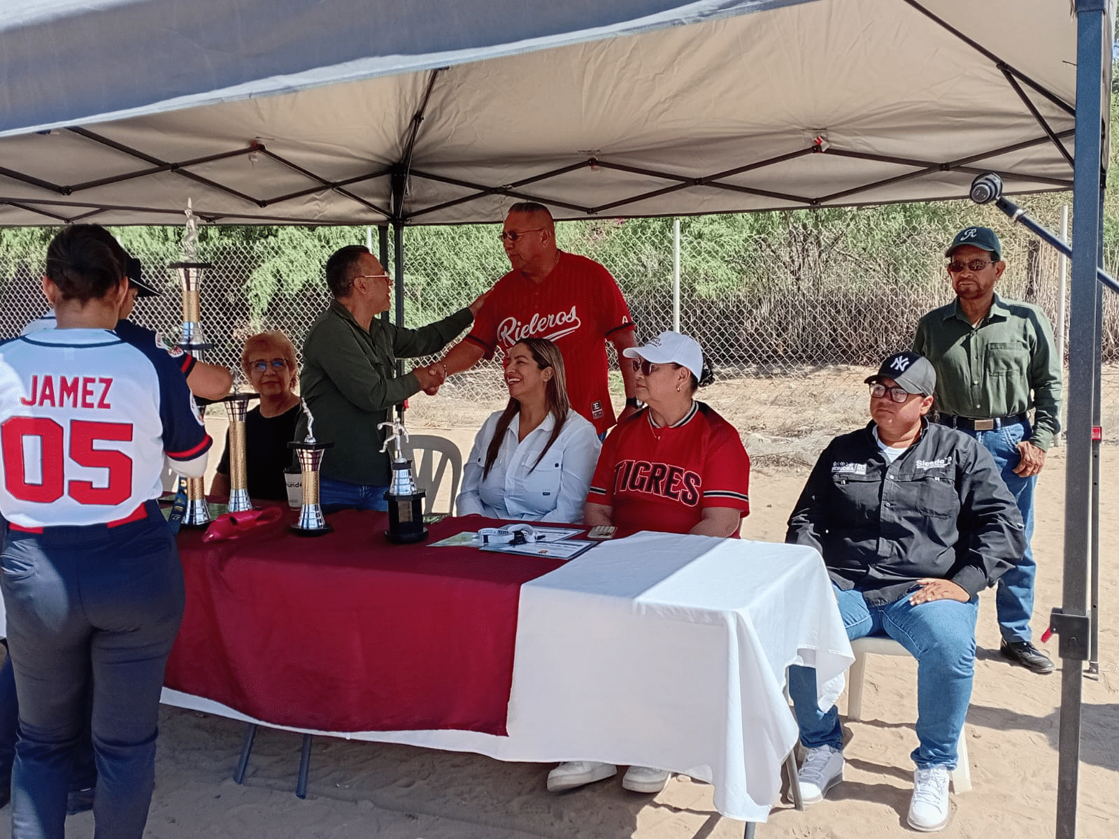 Inauguran actividades de la Liga de Softbol Femenil del valle Guaymas y Empalme