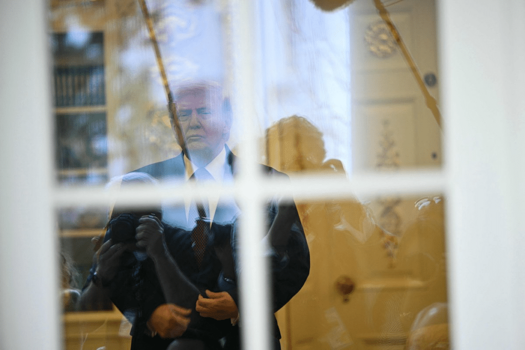 Juez desestima demanda de Trump contra The Wall Street Journal por caso Epstein 1 image 650