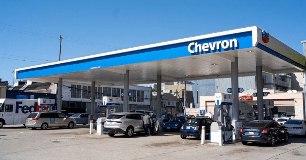 Chevron firma con PDVSA para impulsar producción petrolera en Venezuela 1 image 658