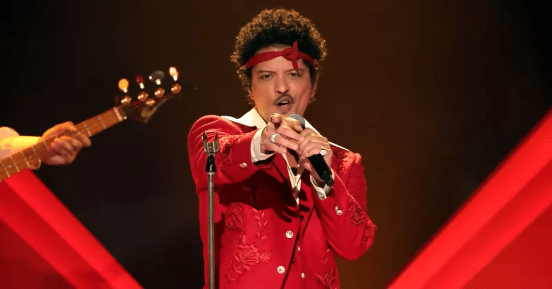 Bruno Mars bromea sobre supuesta deuda en Las Vegas 1 Bruno Mars