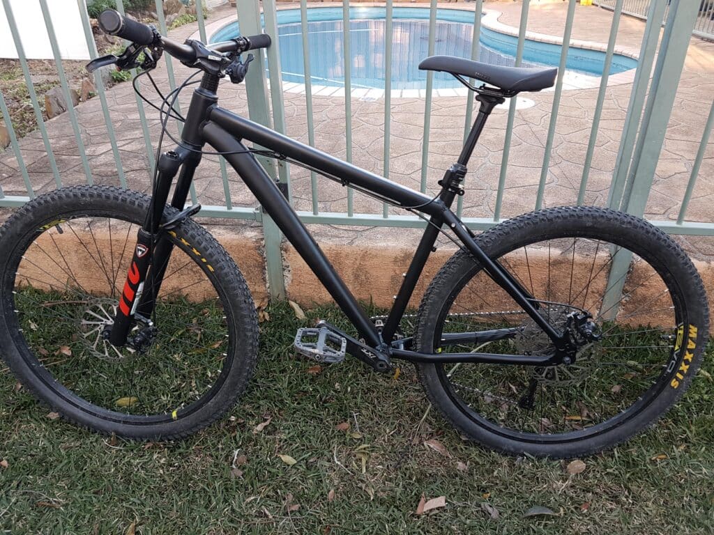 resprayed bike frame to flat black pretty pleased with how v0 9zm0o92mv4p71 1