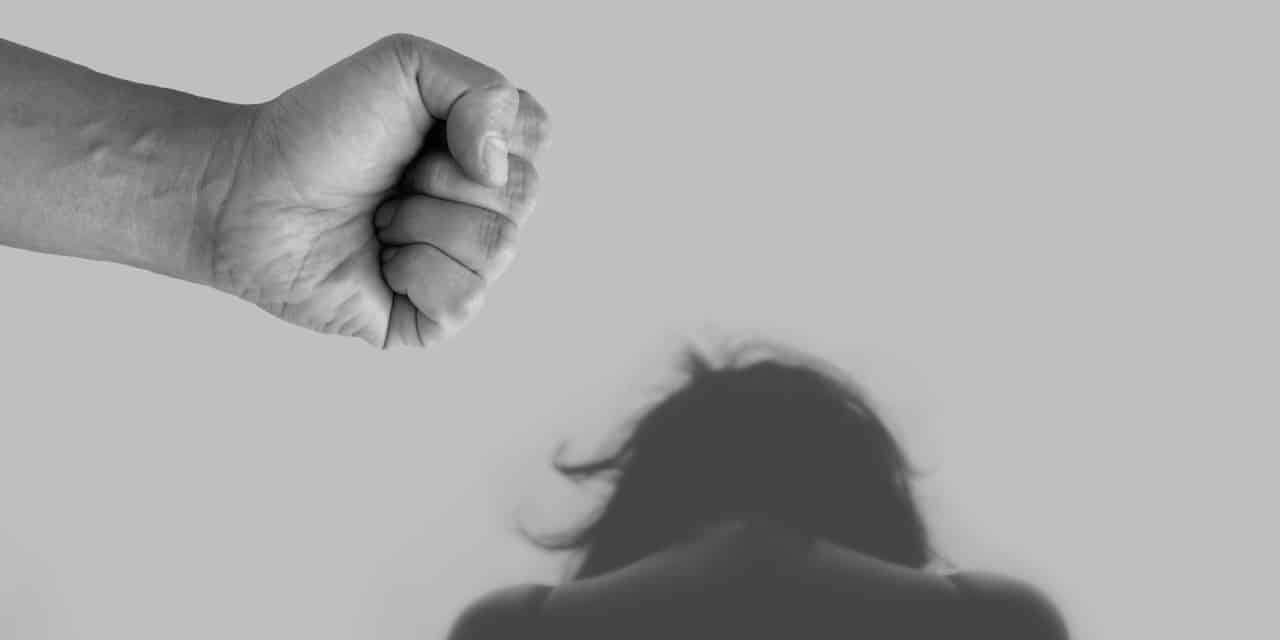 Reporta violencia familiar