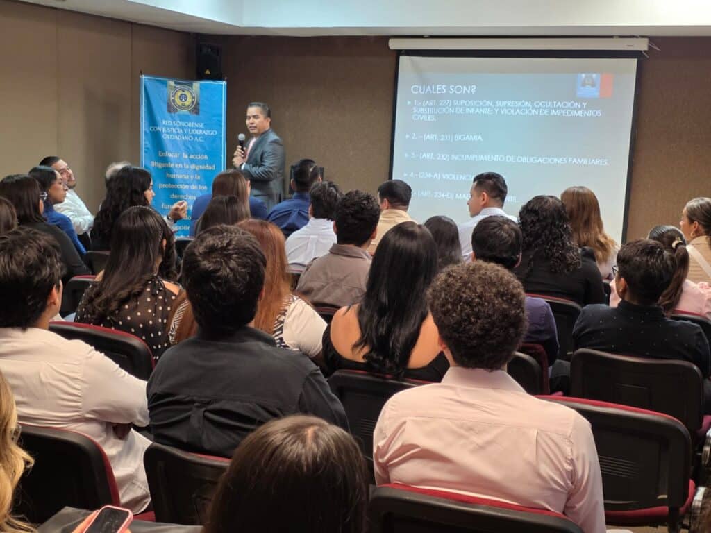 Desarrollan primer Conversatorio Universitario de Derecho 3 162