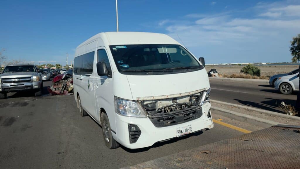 Se registra carambola de vehículos en el puente Douglas 1 170