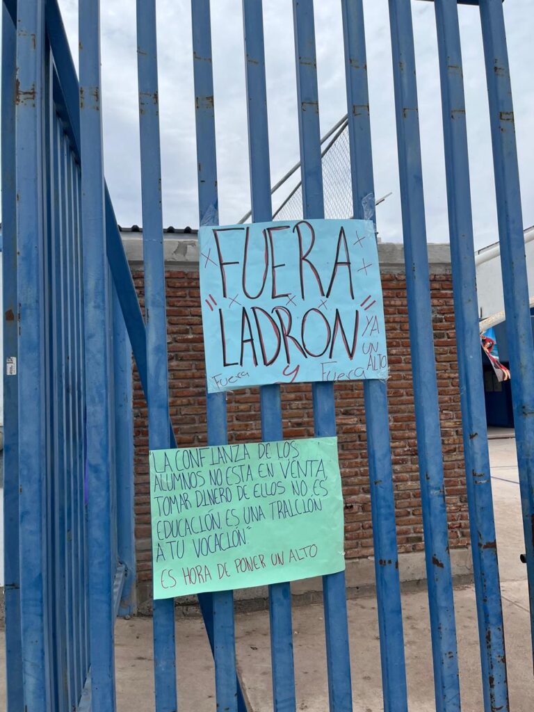 Suspenden a presunto profesor ladrón 2 171