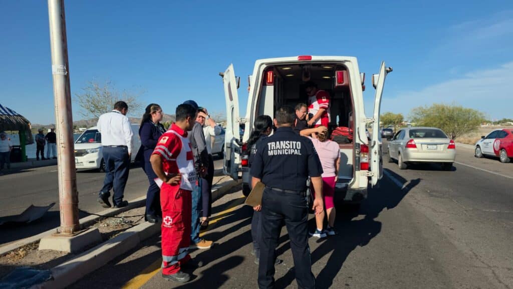 Se registra carambola de vehículos en el puente Douglas 6 175