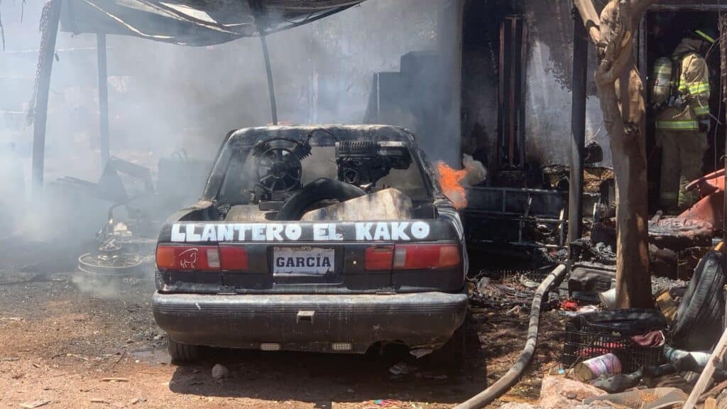 Se intoxica niña de tres años en incendio 3 186