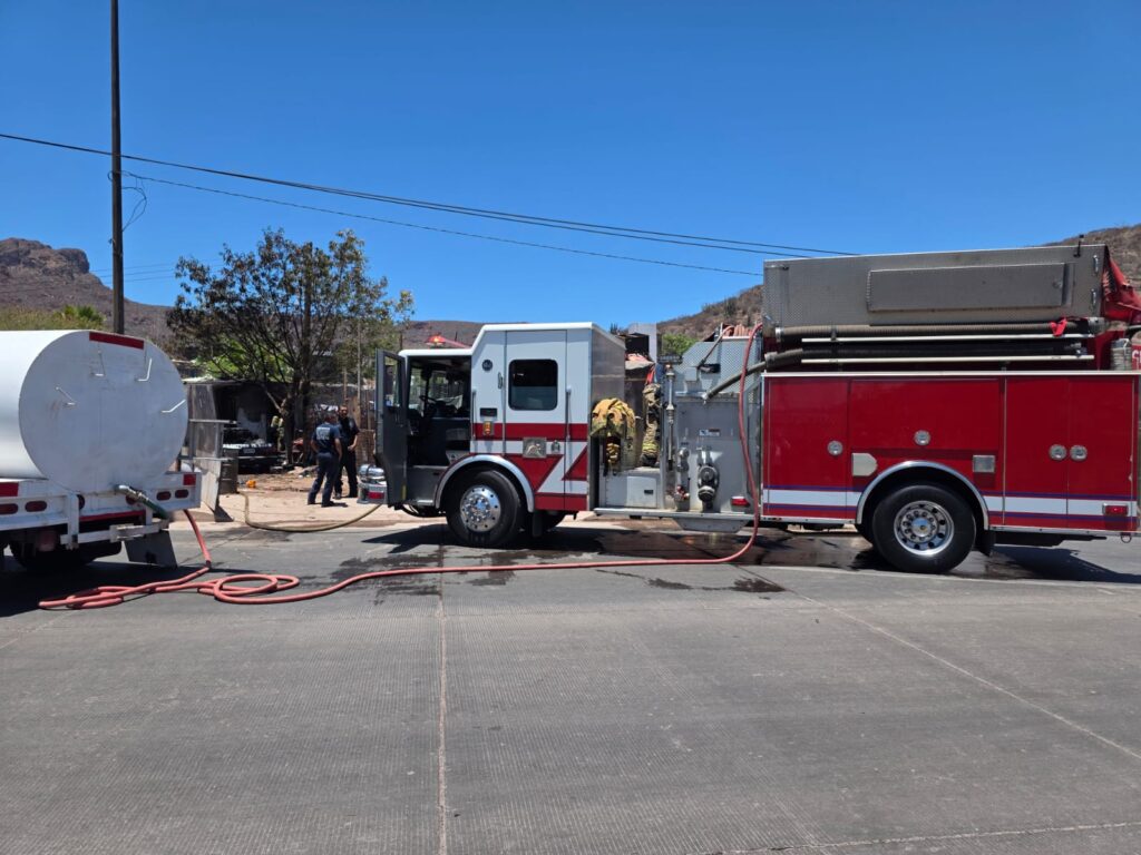 Se intoxica niña de tres años en incendio 6 189