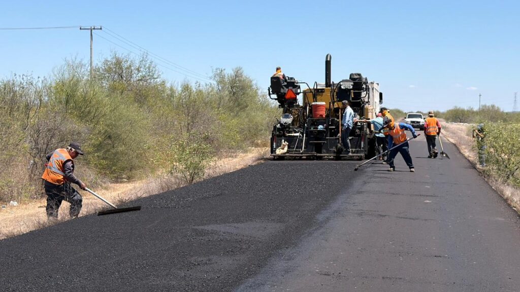 Rehabilitan carretera estatal 85 1 213