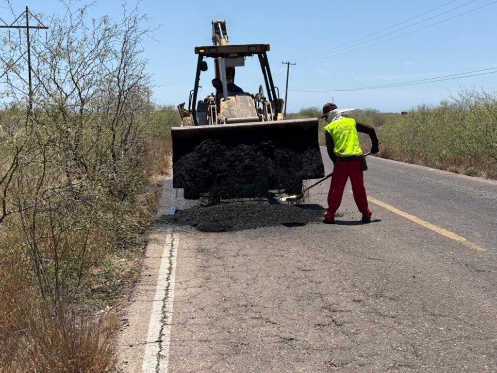 Rehabilitan carretera estatal 85 6 218