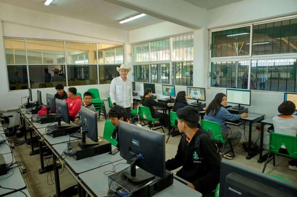 Sonora es la cuarta entidad con menor rezago educativo en México: Gobernador Durazo