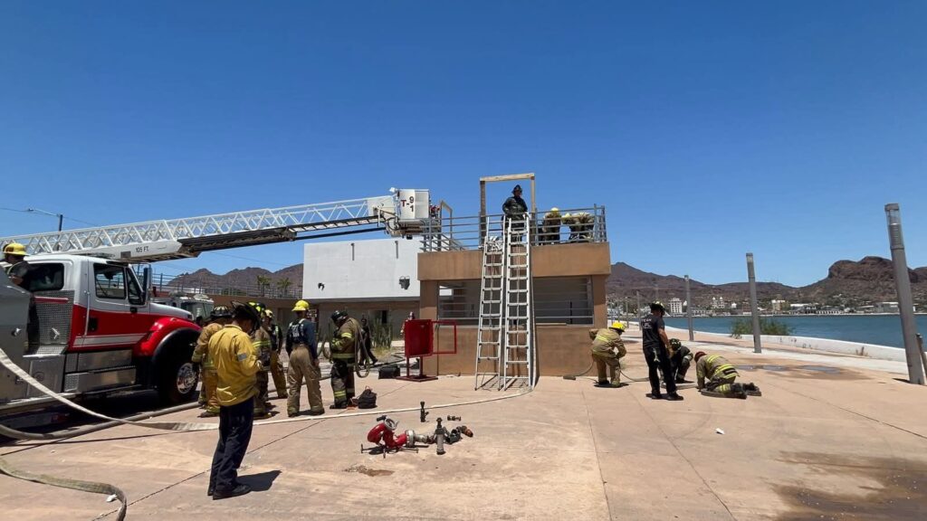 Intensifican Bomberos de Guaymas capacitación 2 40