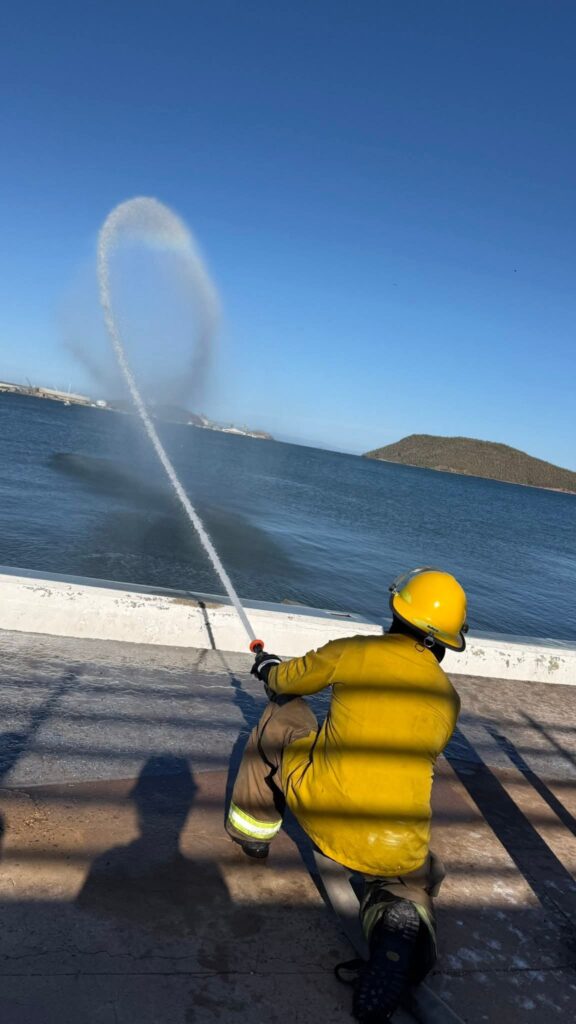Intensifican Bomberos de Guaymas capacitación 5 43