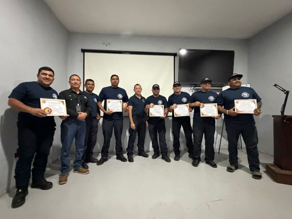 Intensifican Bomberos capacitación 8 45