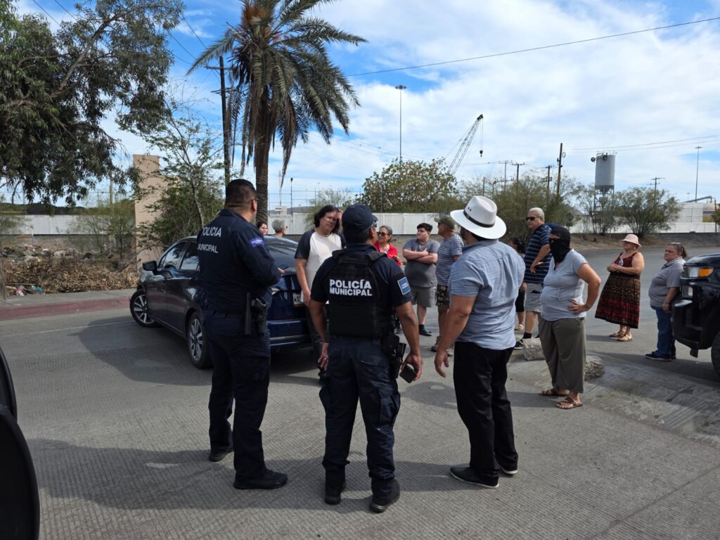 Se manifiestan vecinos contra Asipona 6 57
