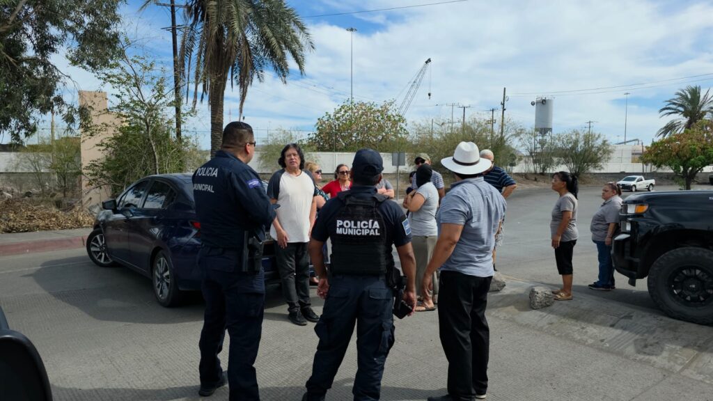 Se manifiestan vecinos contra Asipona 7 58