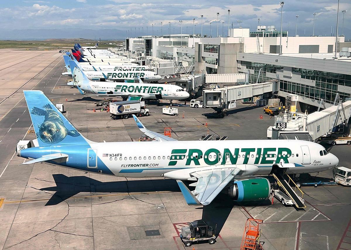 Avión atropella y mata a peatón durante despegue en aeropuerto de Denver