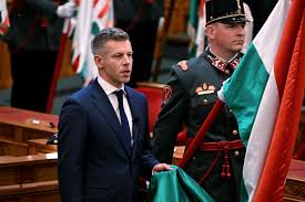 Péter Magyar asume como primer ministro de Hungría y pone fin a 16 años de Viktor Orbán