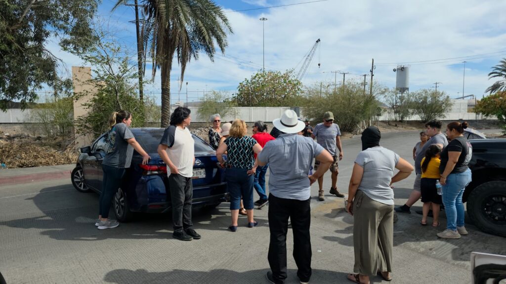 Se manifiestan vecinos contra Asipona 10 61