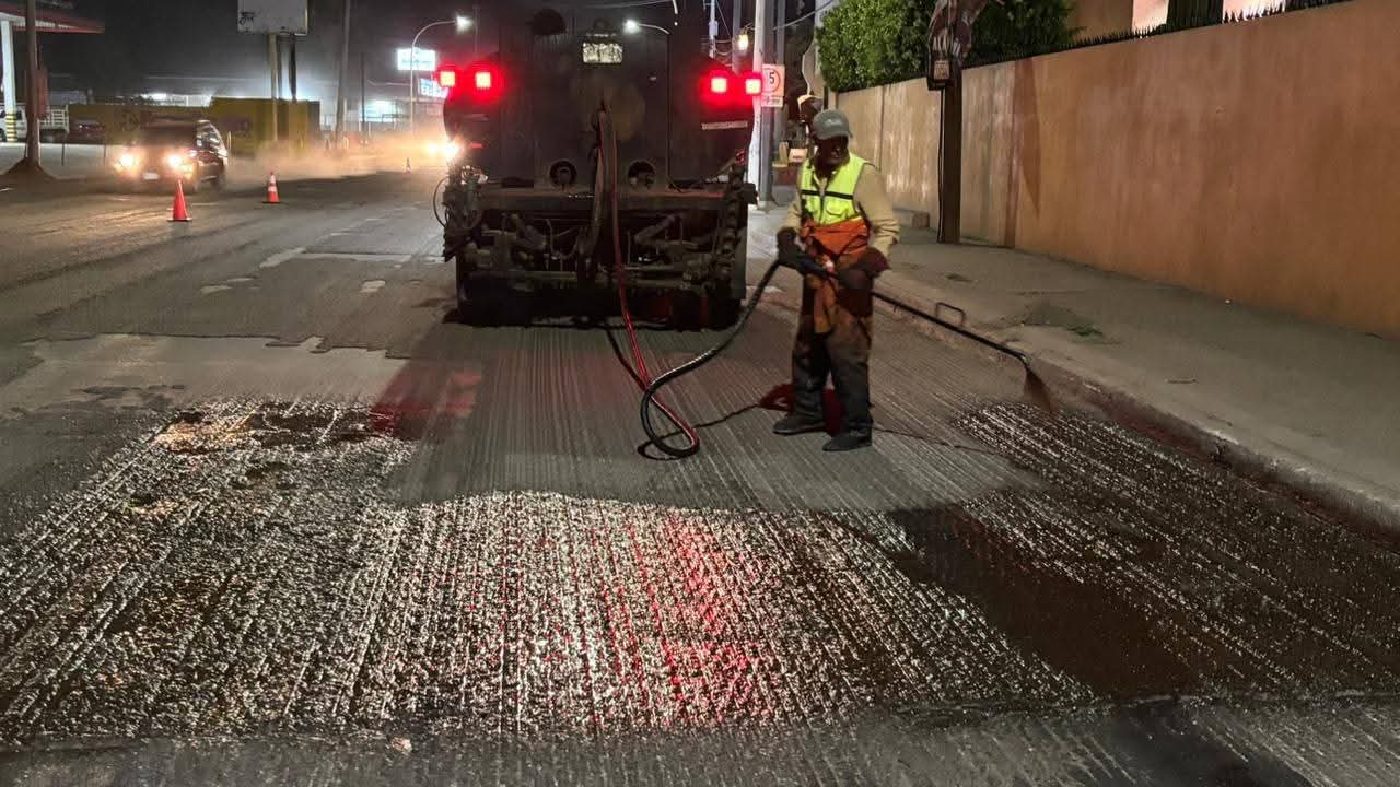 Continúa bacheo en Guaymas