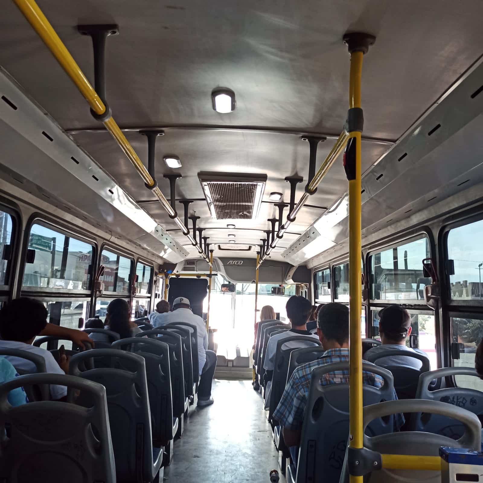 Transportistas se niegan a encender aires