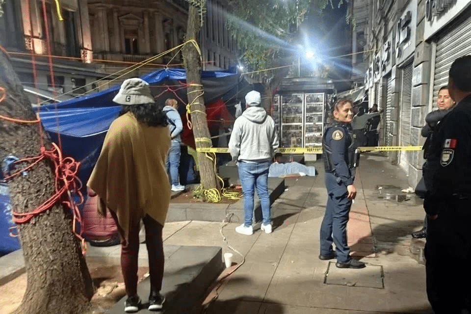 Profesor de la CNTE fallece en campamento capitalino 1 Profesor