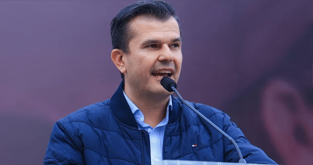 Diputado Carlos Bautista es criticado por Daniel Manzo 1 Diputado