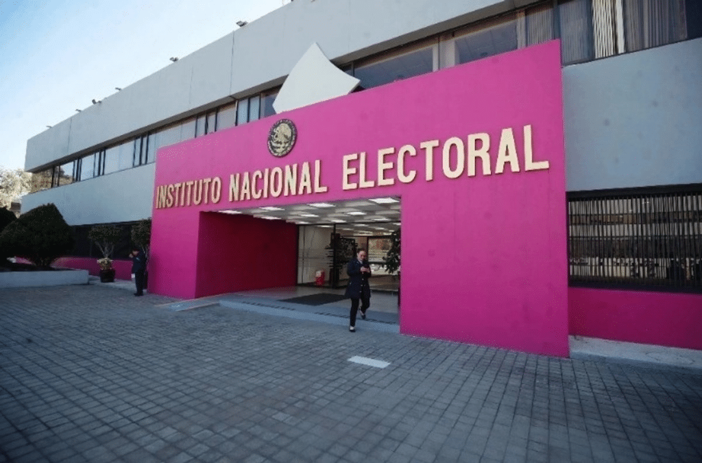 INE ahorrará 375.9 millones de pesos por ley de austeridad 1 INE