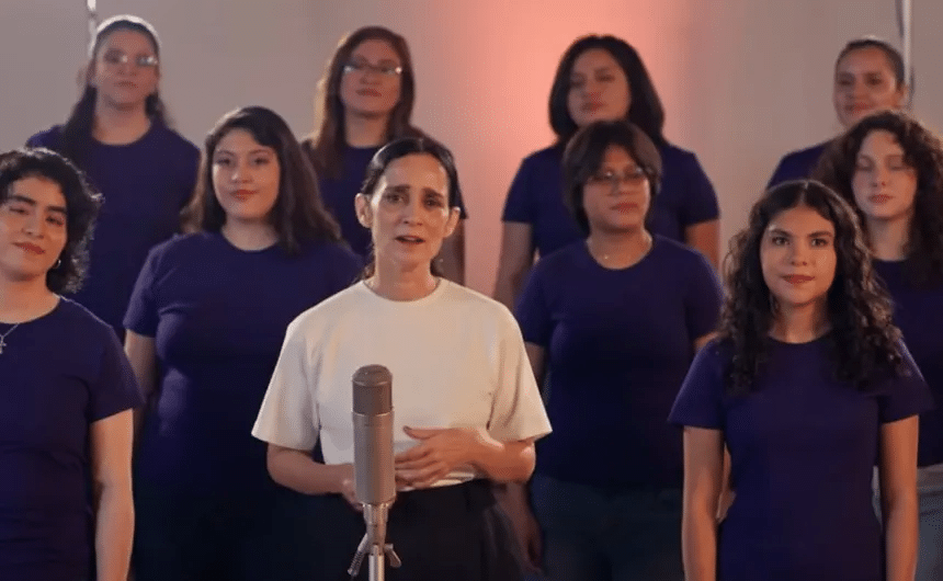 Julieta Venegas estrena canción inspirada en futbolistas 1 image