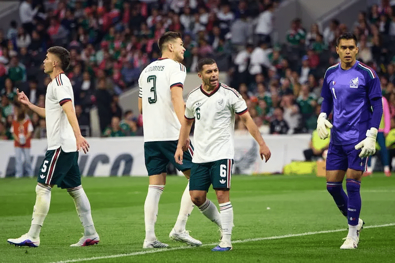 Javier Aguirre advierte exclusión definitiva para quienes falten a la Selección