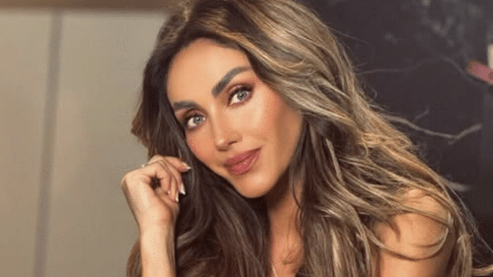 Anahí sufre una fuerte caída haciendo pilates 1 Anahí