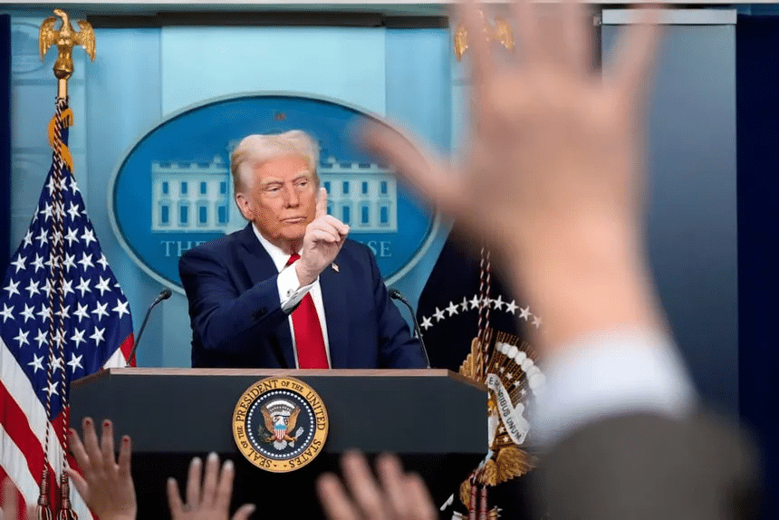 Estalla una huelga ferroviaria en Nueva York en medio de disputas políticas entre Trump y la gobernadora 1 image